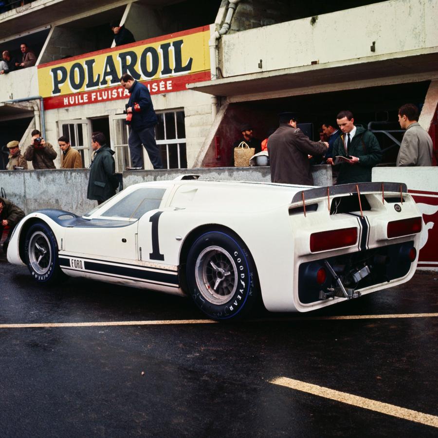  Ford GT40 J Experimental Car 1966 года  (фото 4 из 7)
